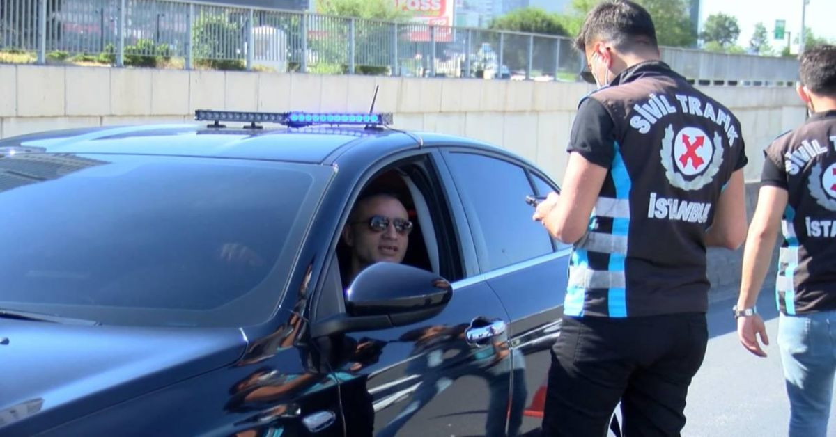 Bakan Yerlikaya duyurdu: Bayram öncesi 2,5 milyon araç denetlendi
