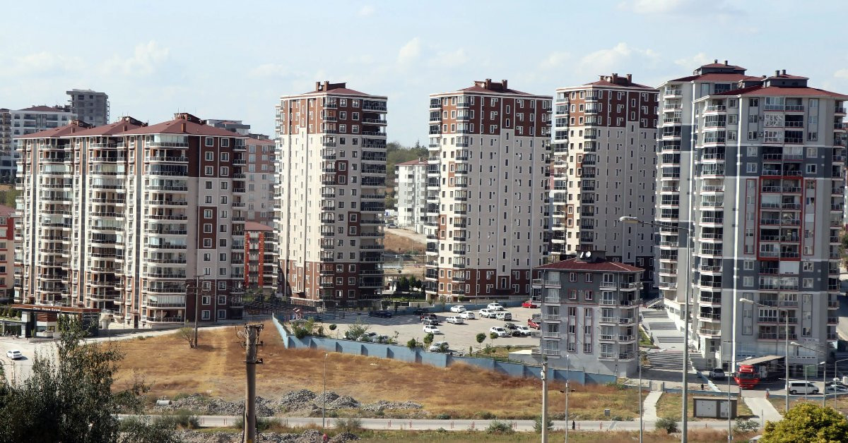 Bakanlık 4 milyona yakın kişiyi ortaya çıkarmıştı: Fahiş kira fiyatlarının önüne geçilecek Bakanlık 4 milyona yakın kişiyi ortaya çıkarmıştı: Fahiş kira fiyatlarının önüne geçilecek