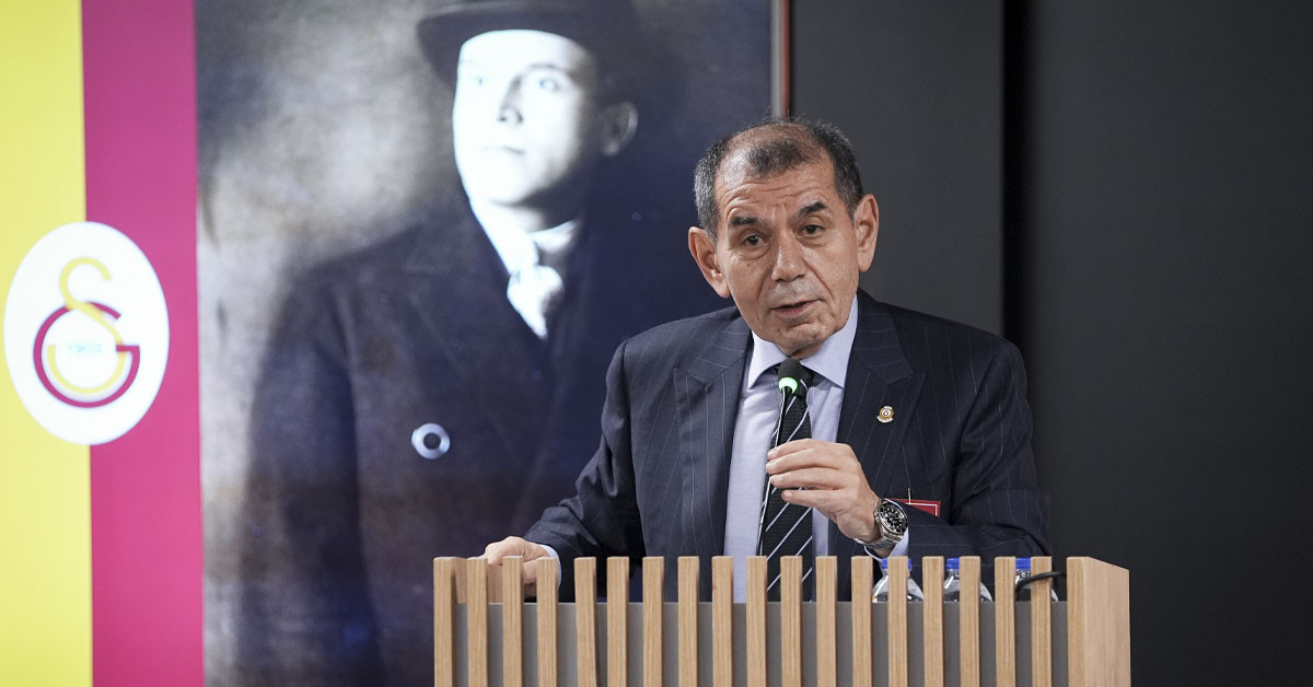 Başkan Dursun Özbek, kulübün Ali Sami Yen Spor Kompleksi RAMS Park'taki Özhan Canaydın Konferans Salonu'nda mali konularla ilgili düzenlenen olağanüstü divan kurulu toplantısına katıldı Başkan Dursun Özbek, kulübün Ali Sami Yen Spor Kompleksi RAMS Park'taki Özhan Canaydın Konferans Salonu'nda mali konularla ilgili düzenlenen olağanüstü divan kurulu toplantısına katıldı