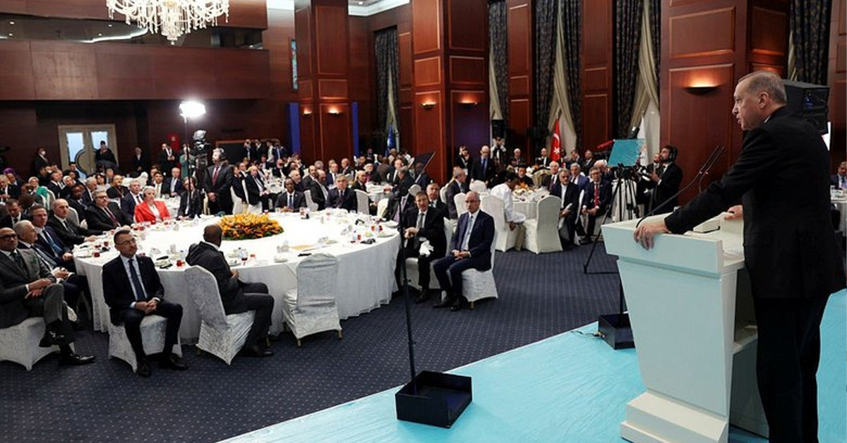 Başkan Erdoğan, Büyükelçileri uyardı Başkan Erdoğan, Büyükelçileri uyardı