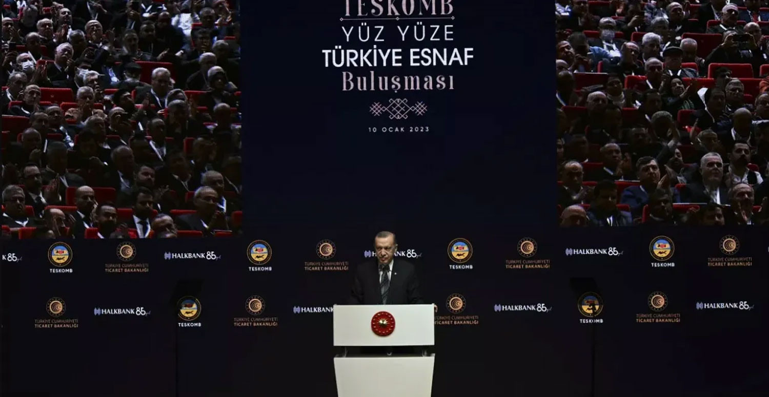 Başkan Erdoğan yüz yüze, ''Yüz Yüze Türkiye Esnaf Buluşması'' programında önemli açıklamalarda bulundu. Başkan Erdoğan yüz yüze, ''Yüz Yüze Türkiye Esnaf Buluşması'' programında önemli açıklamalarda bulundu.