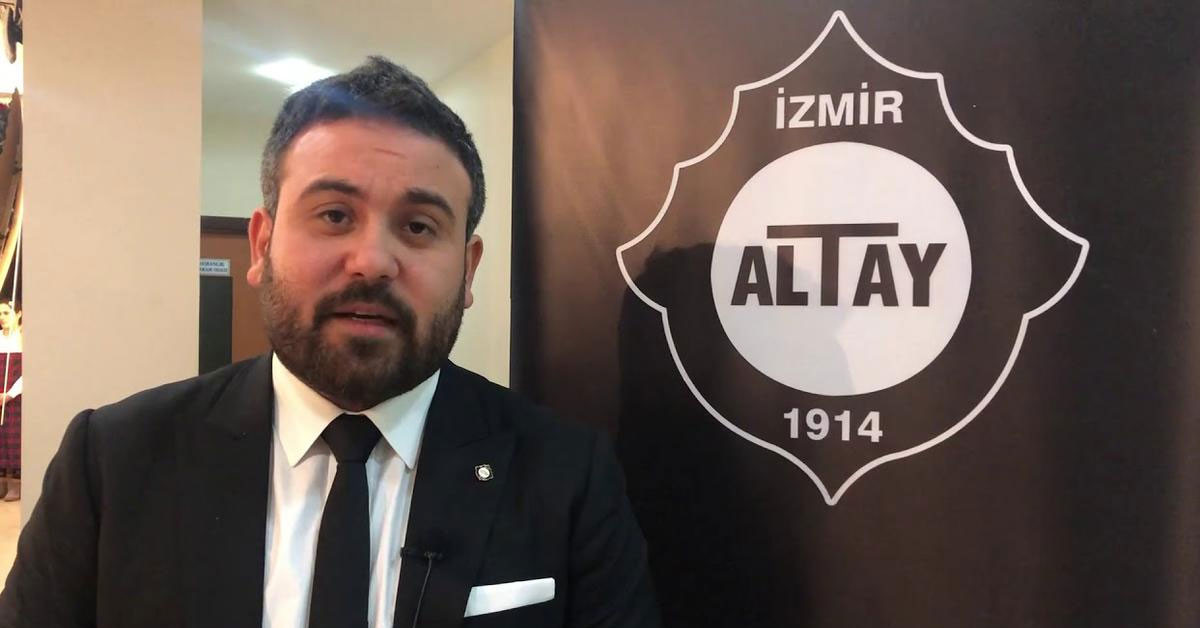Başkan istifa etti.