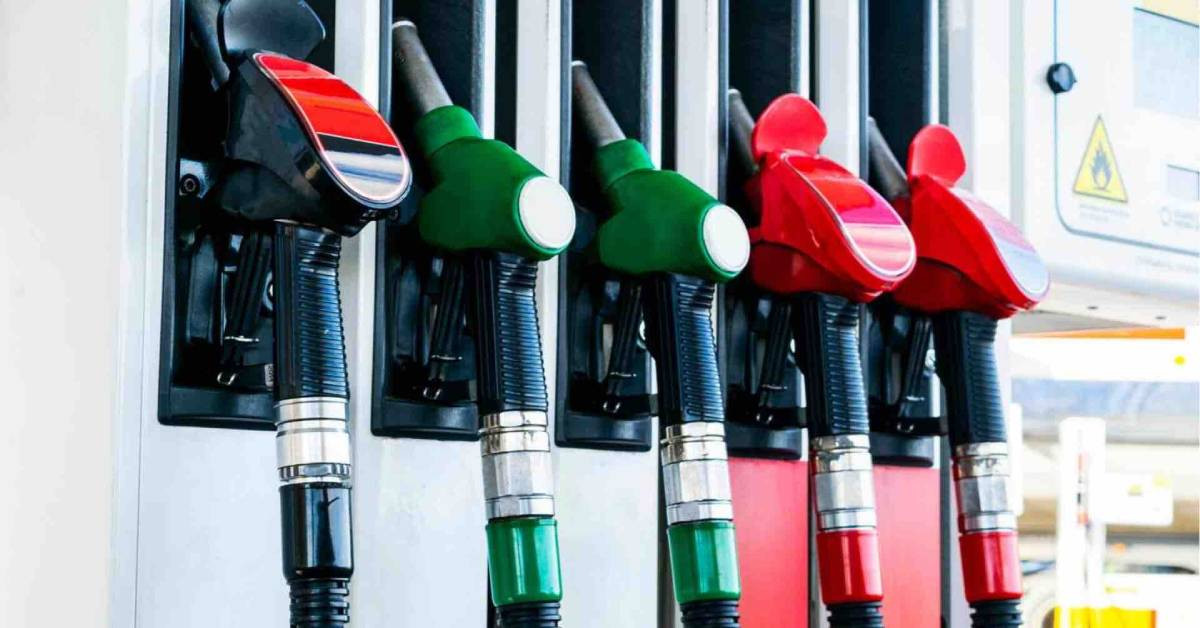 Benzin ve motorine indirim geldi mi, ne zaman gelecek? Akaryakıt fiyatları bugün ne kadar oldu? 12 Mart 2024 güncel akaryakıt fiyatları
