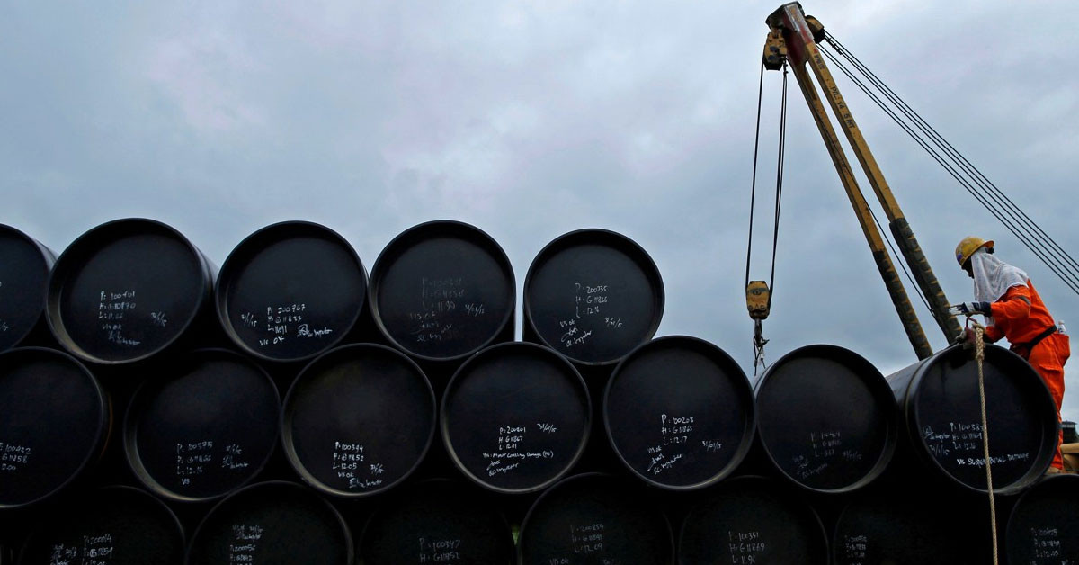 Brent petrolün varili, uluslararası piyasalarda fiyatlarında düşüş yaşandı. Varil fiyatı geçen gün 90’ın üzerine çıkmıştı. Fakat piyasalarda bir düşüş yaşandı. Güncel varil fiyatı 87,47 dolardan işlem gördüğü belirtildi.