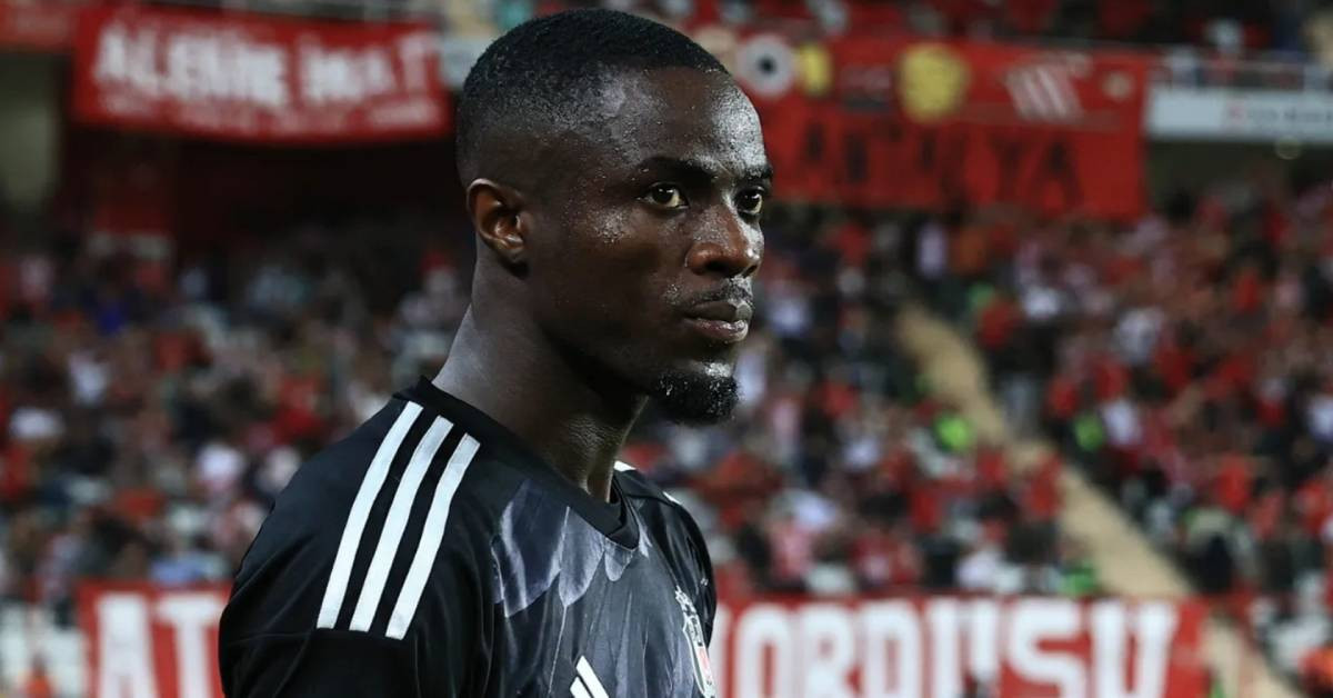 Burak Yılmaz Eric Bailly