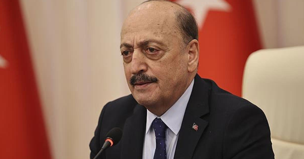 Bursa'da İş Dünyası ile İştira toplantısında konuşma yapan Hazine ve Maliye Bakanı Nureddin Nebati Bursa'da İş Dünyası ile İştira toplantısında konuşma yapan Hazine ve Maliye Bakanı Nureddin Nebati
