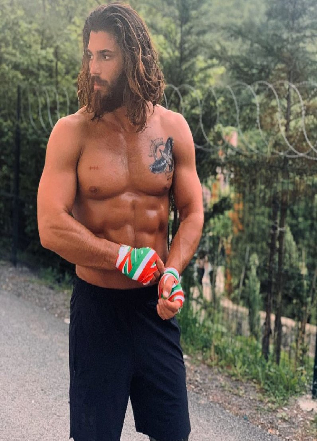Can Yaman, yen işi belli oldu