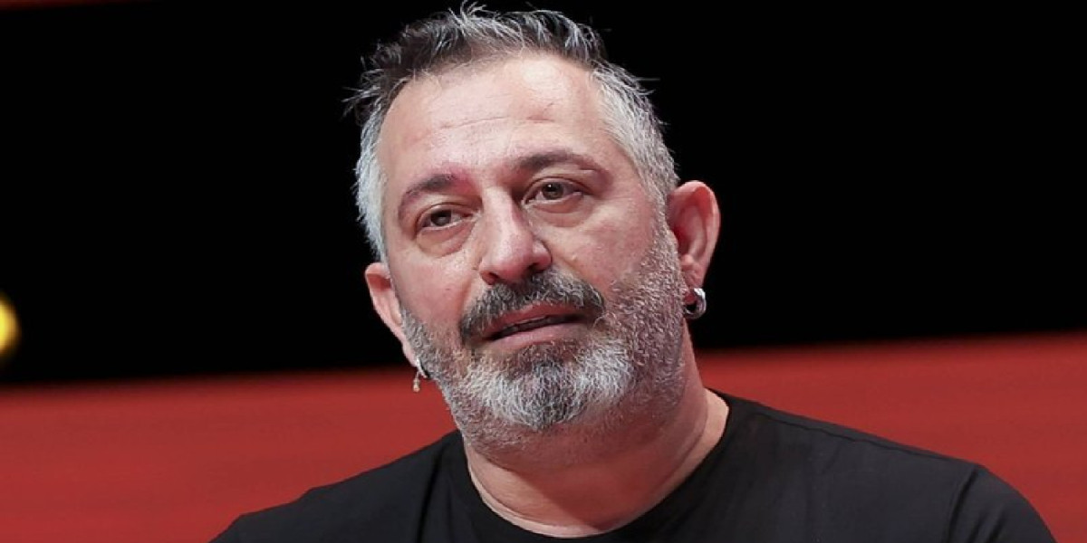 Cem Yılmaz kaza geçirdi