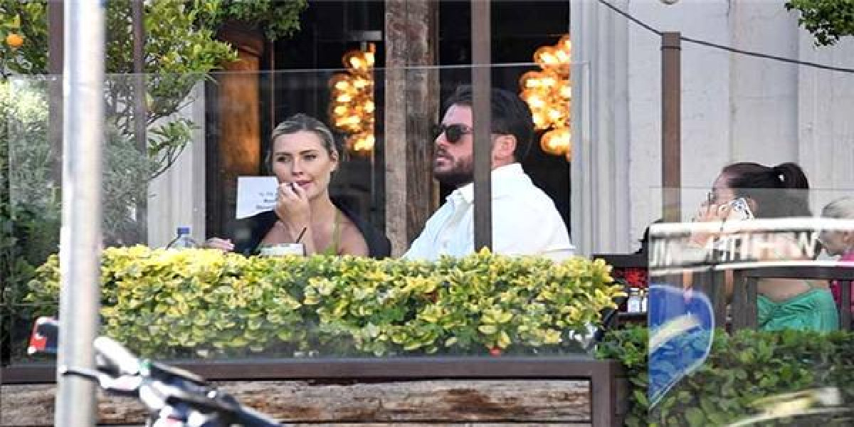 Chloe yeni sevgilisi