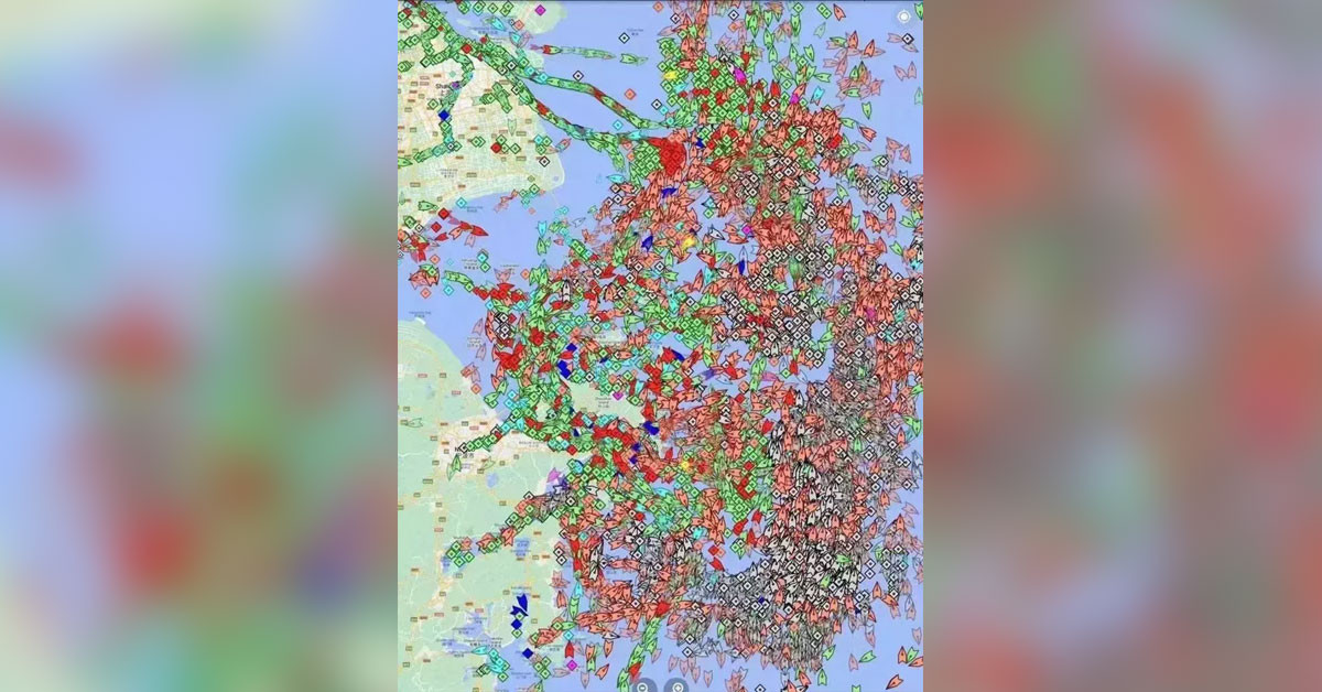 Çin koronavirüs bahanesiyle küresel ticareti etkilemeye devam ediyor: Şanghay'daki limanda gemiler mahsur!