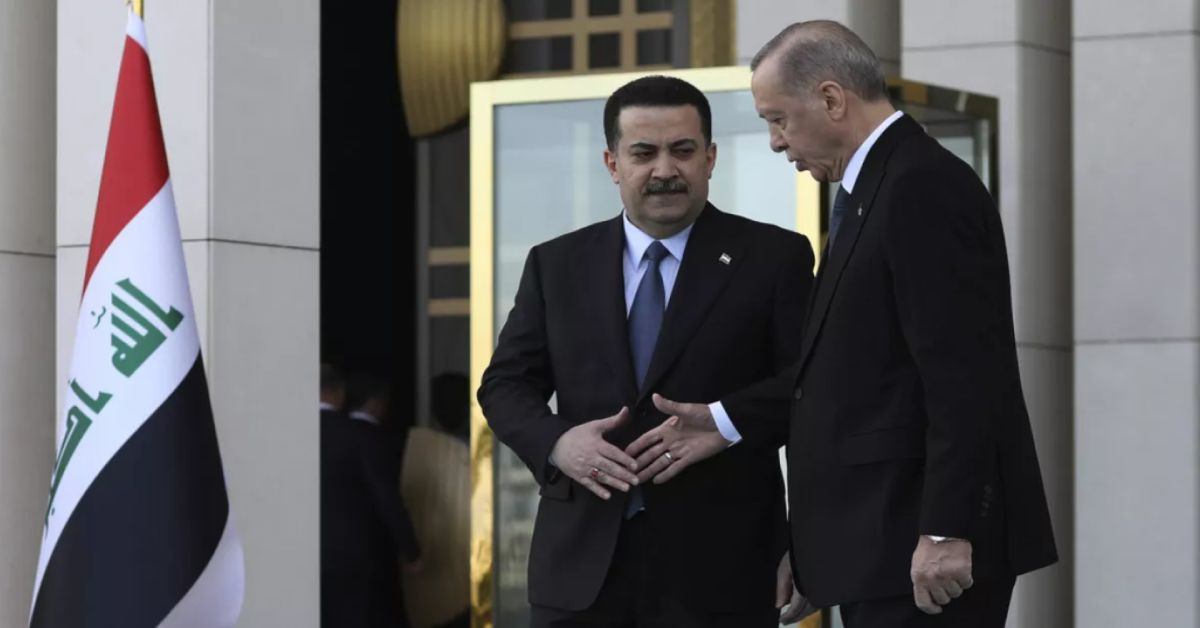 Cumhurbaşkanı Erdoğan Bağdat’a ulaştı: Kalkınma Yolu ile petrol gündemde Cumhurbaşkanı Erdoğan Bağdat’a ulaştı: Kalkınma Yolu ile petrol gündemde