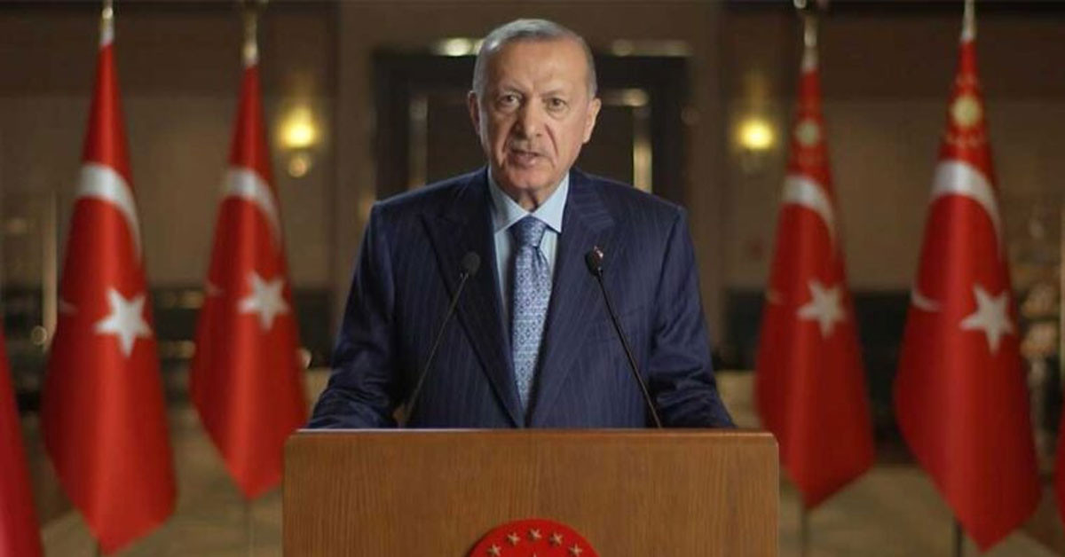 Cumhurbaşkanı Erdoğan'dan bayram mesajı: Ülkemizin bölünmesine ve tuzaklara müsaade etmeyeceğiz! Cumhurbaşkanı Erdoğan'dan bayram mesajı: Ülkemizin bölünmesine ve tuzaklara müsaade etmeyeceğiz!