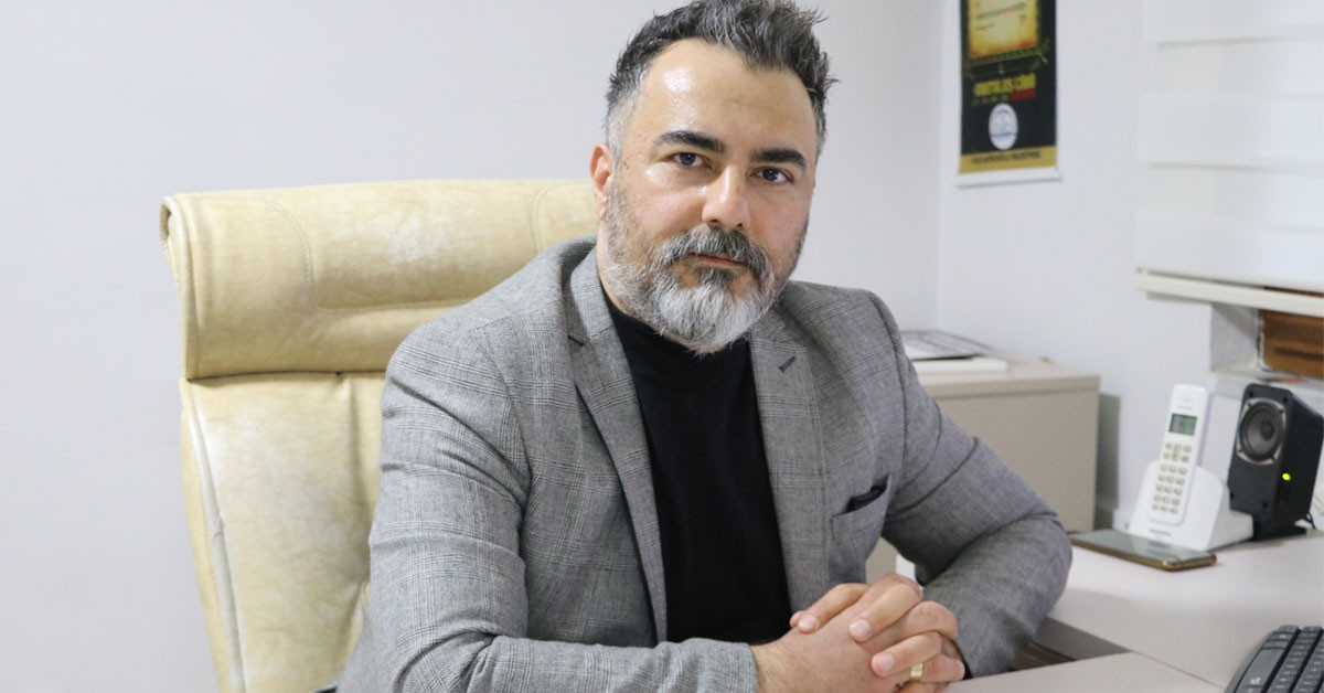 Deprem bölgesindeki gazeteciler Deprem bölgesindeki gazeteciler