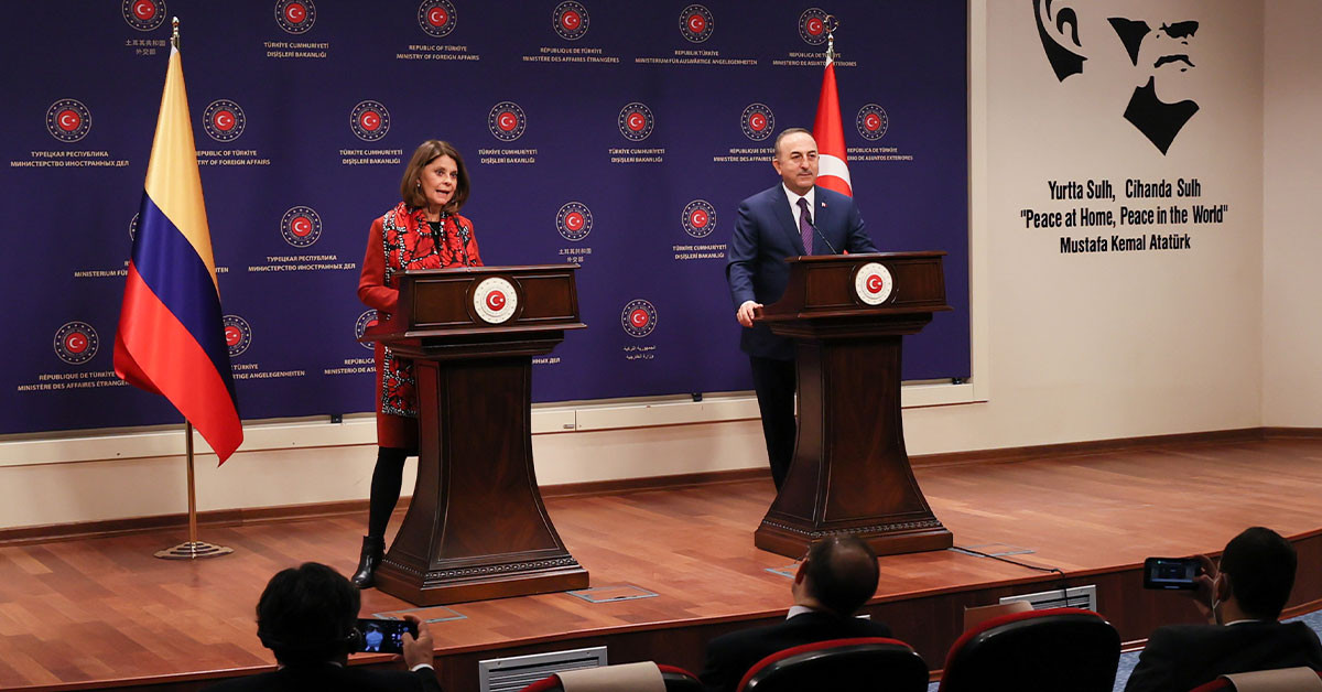 Dışişleri Bakanı Mevlüt Çavuşoğlu ve Kolombiya Cumhurbaşkanı Yardımcısı ve Dışişleri Bakanı Marta Lucia Ramirez Dışişleri Bakanı Mevlüt Çavuşoğlu ve Kolombiya Cumhurbaşkanı Yardımcısı ve Dışişleri Bakanı Marta Lucia Ramirez