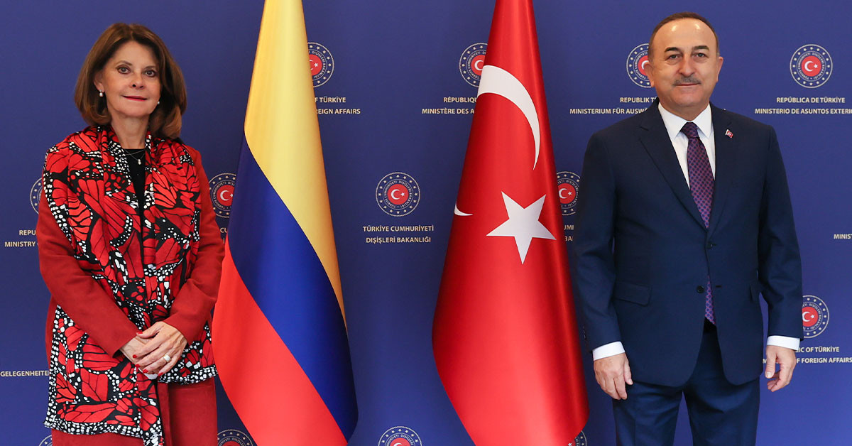 Dışişleri Bakanı Mevlüt Çavuşoğlu ve Kolombiya Cumhurbaşkanı Yardımcısı ve Dışişleri Bakanı Marta Lucia Ramirez Dışişleri Bakanı Mevlüt Çavuşoğlu ve Kolombiya Cumhurbaşkanı Yardımcısı ve Dışişleri Bakanı Marta Lucia Ramirez