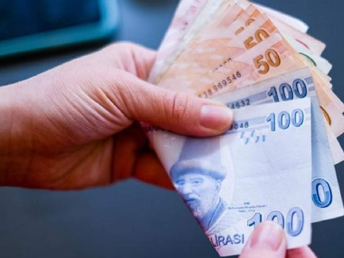Ekonomik sıkıntı yaşayan vatandaşlara devlet her ay 1100 lira veriyor