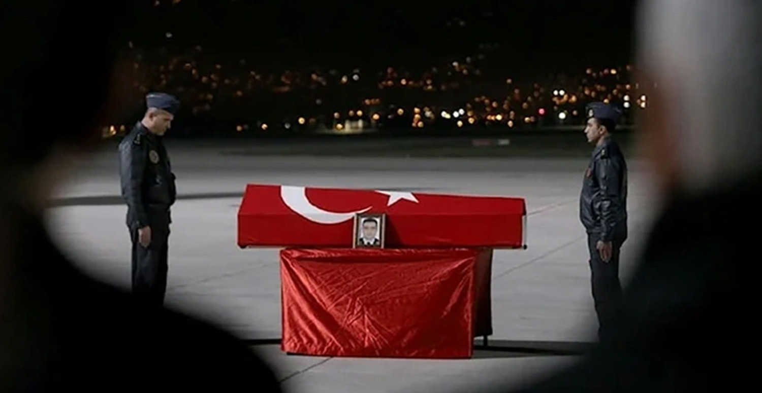 Emekliliğini depremzedelere yardım için dondurmuştu