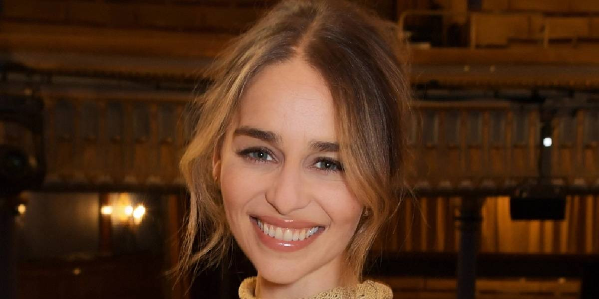 Emilia Clarke Herkesi Şaşırttı