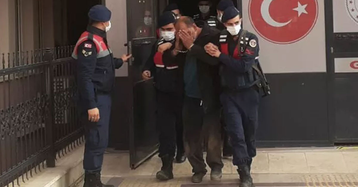 Eşi boşanmak istiyorum dediği için pompalı tüfekle ateş açtı: Talihsiz kadın hastanede yaşamını yitirdi