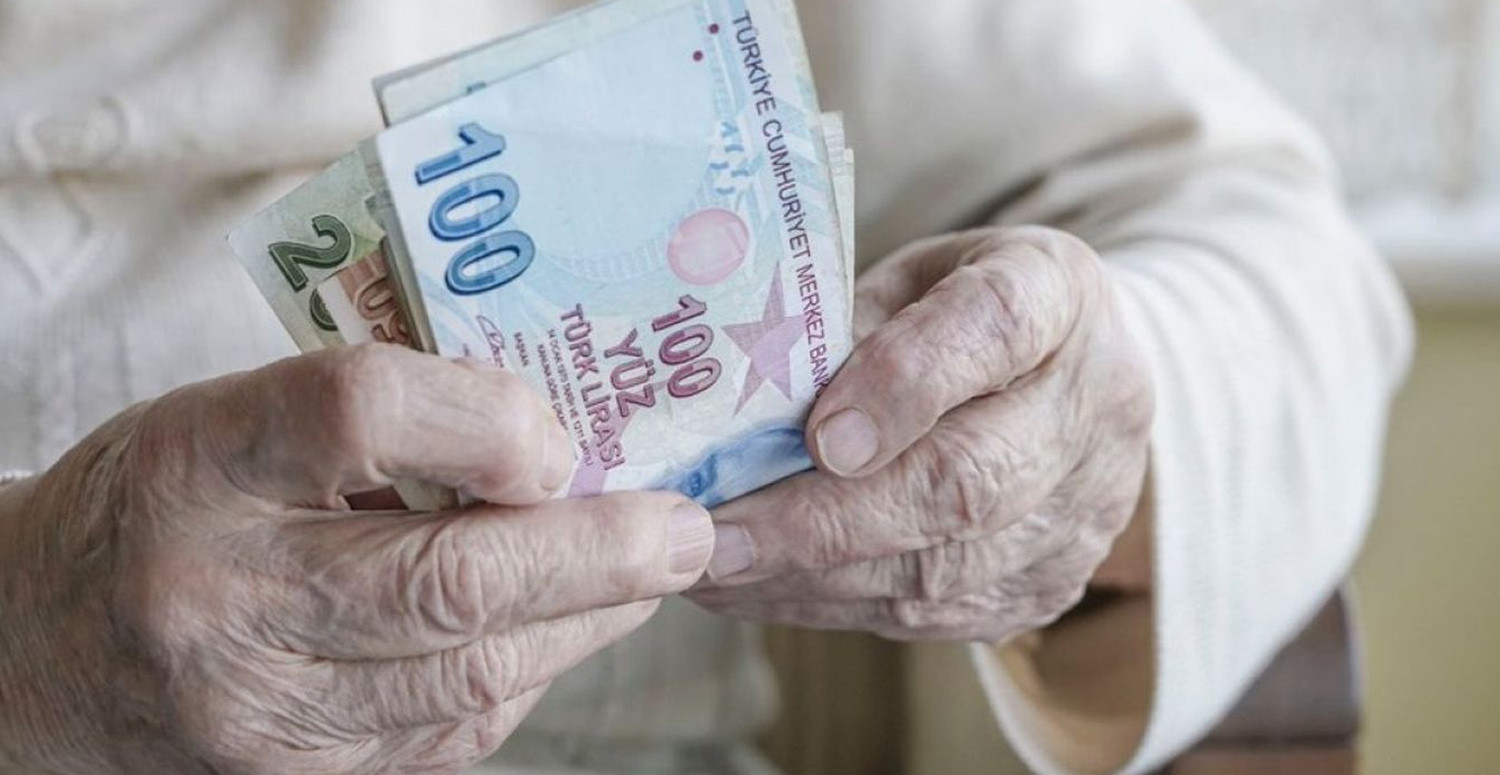 EYT'lilerin maaşları 1 Nisan’dan itibaren bağlanacak EYT'lilerin maaşları 1 Nisan’dan itibaren bağlanacak