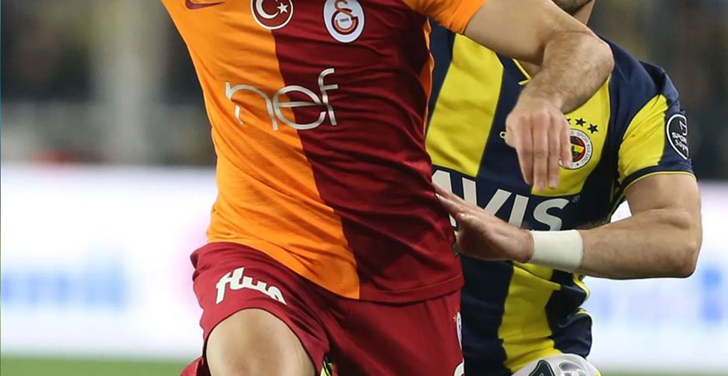 Ezeli rakipler arasında gönderme bombardımanı Ezeli rakipler arasında gönderme bombardımanı
