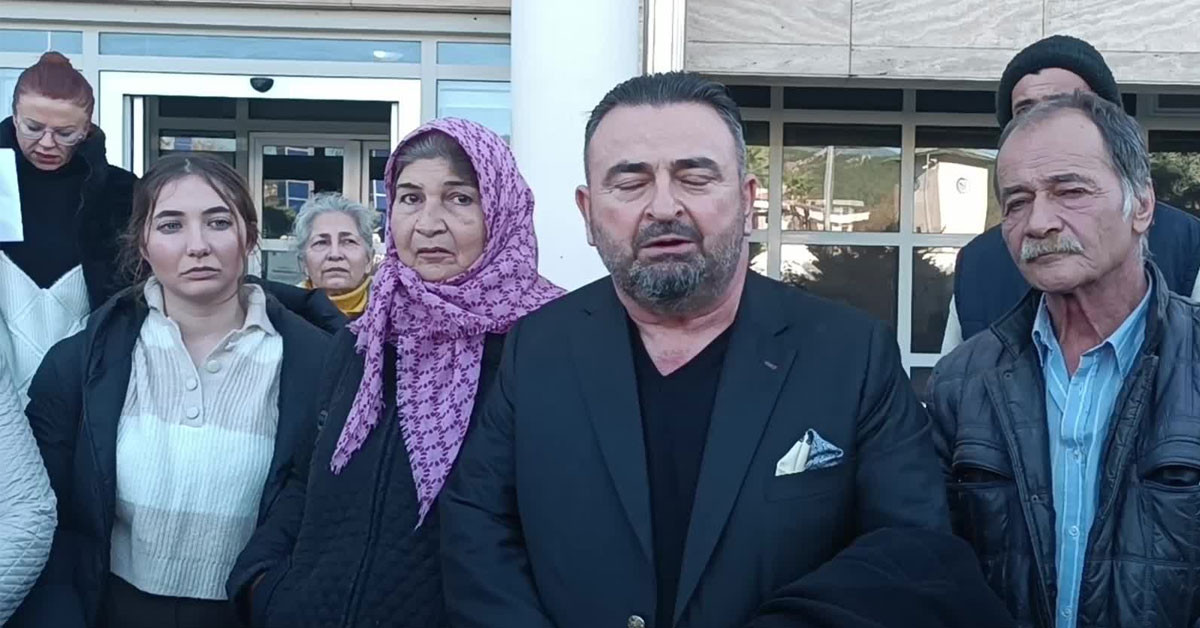 Figen Çoban’ın kocası tarafından öldürüldüğü iddiasıyla davanın 5’inci duruşması yapılan davada karar çıktı. Mahkeme heyeti, koca Mehmet Emin Ata Çoban’a ağırlaştırılmış müebbet hapis cezası verdi. Kayınbiraderi Süleyman Çoban ise, 17 yıl hapis cezası aldı. Figen Çoban’ın kocası tarafından öldürüldüğü iddiasıyla davanın 5’inci duruşması yapılan davada karar çıktı. Mahkeme heyeti, koca Mehmet Emin Ata Çoban’a ağırlaştırılmış müebbet hapis cezası verdi. Kayınbiraderi Süleyman Çoban ise, 17 yıl hapis cezası aldı.
