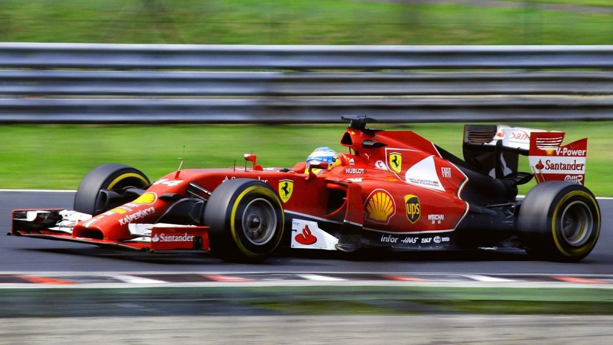 FORMULA 1