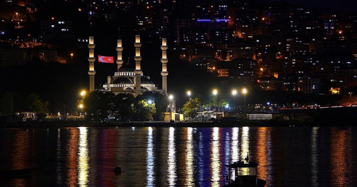 Gece