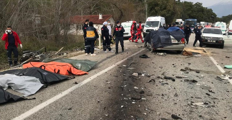 Muğla'da Feci Kaza! 5 Kişi Hayatını Kaybetti