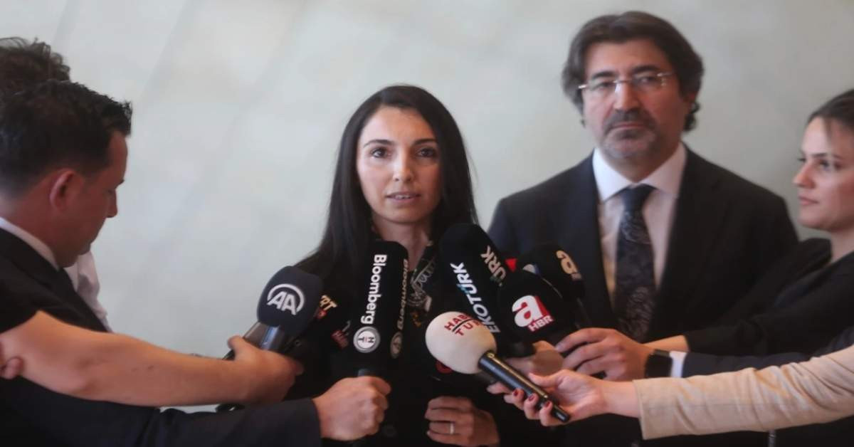 Hafize Gaye Erkan Hafize Gaye Erkan