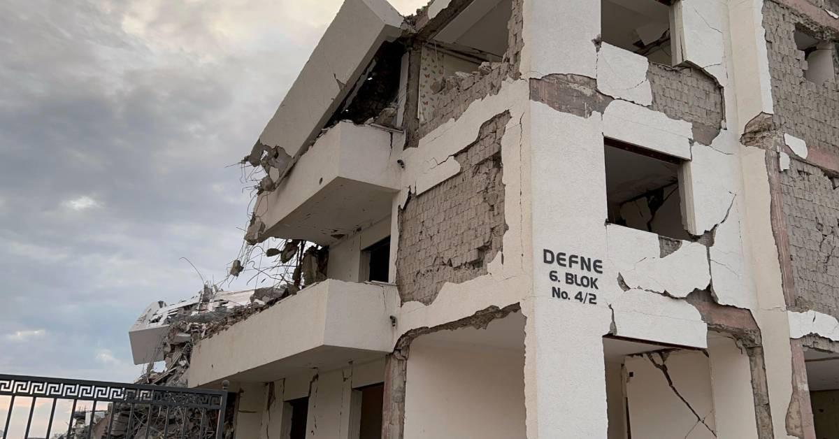 Hatay 13 Katlı Bina