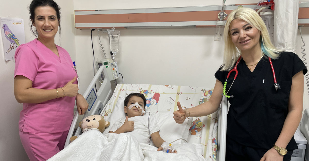 Hatay da 6 yaşındaki çocuğa ameliyat yapıldı