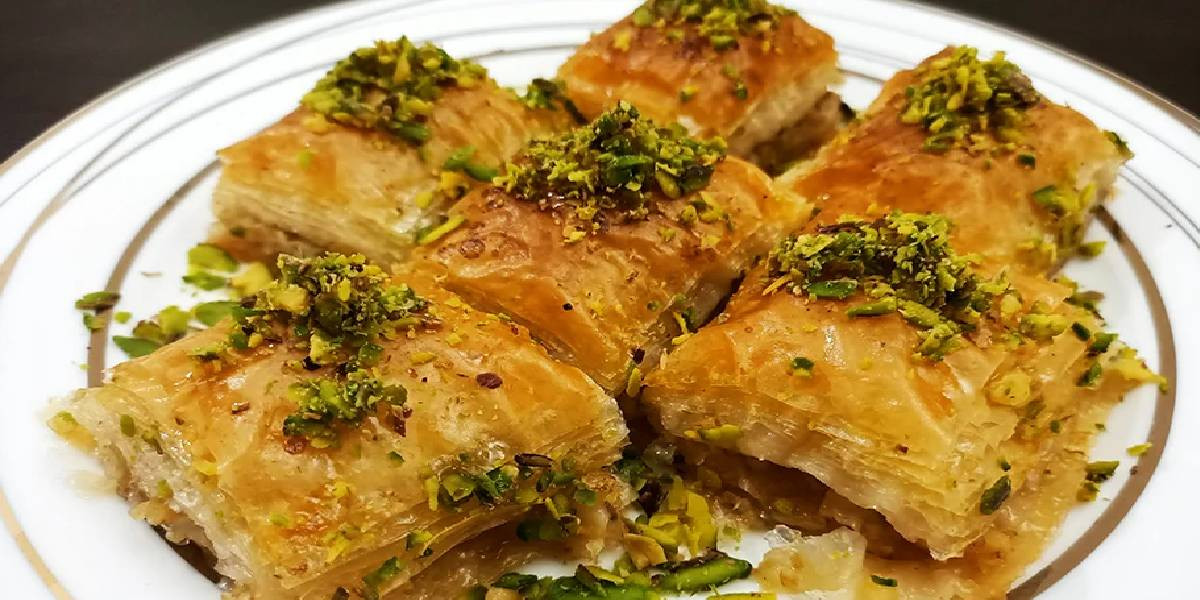 Hazır Yufkadan Baklava Hazır Yufkadan Baklava