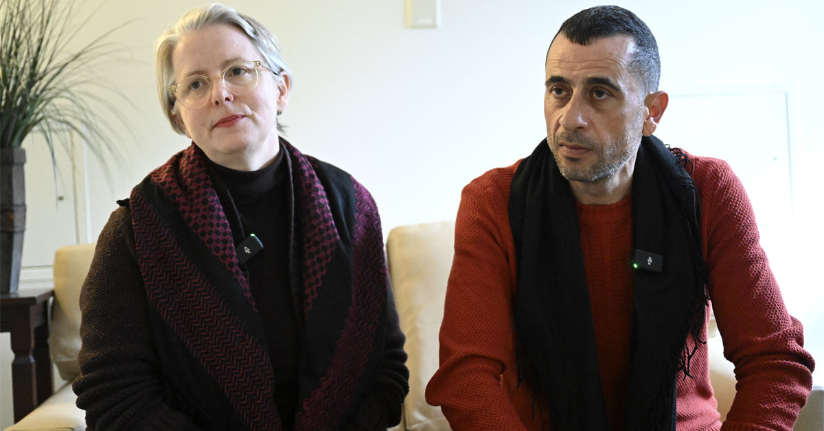 Hisham Awartani'nin Amerikalı annesi Elizabeth Price ve Filistinli babası Ali Awartani, Hisham Awartani'nin Amerikalı annesi Elizabeth Price ve Filistinli babası Ali Awartani,