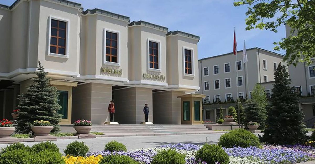İçişleri Bakanlığı’na dev atama: On binlerce kişi göreve başladı