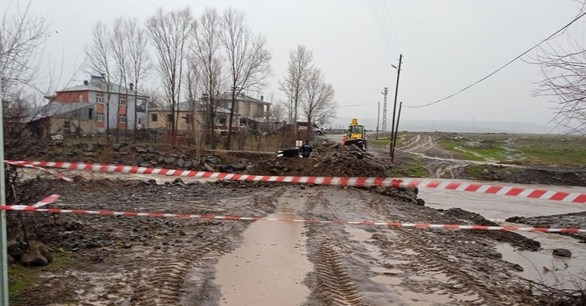 Elazığ'da dereler taştı