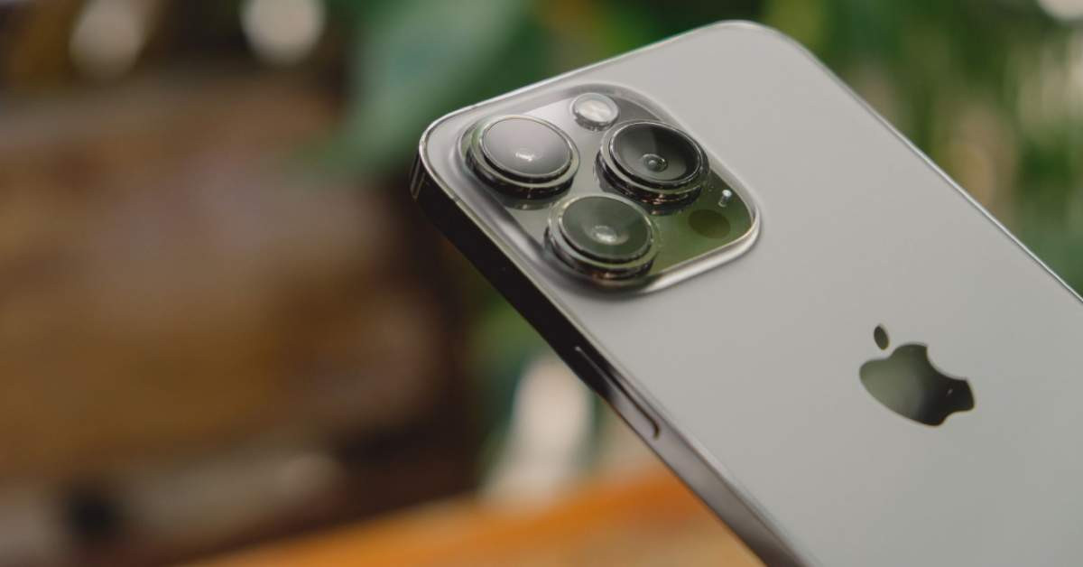 iPhone 15