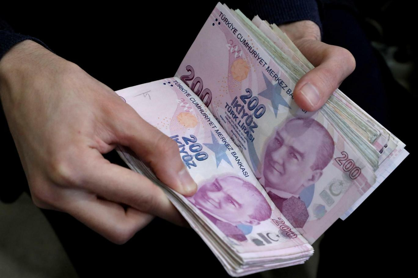 İş Bankası personel alım için herkes sıraya girdi! Personellere yılda 4 defa maaş ikramiyesi verilecek