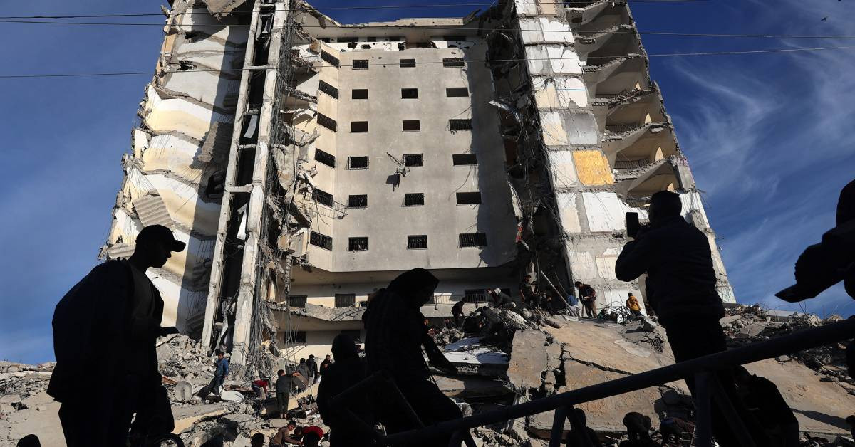 İsrail yardım bekleyen Filistinlilere acımadı: Çok sayıda ölü ve yaralı var İsrail yardım bekleyen Filistinlilere acımadı: Çok sayıda ölü ve yaralı var