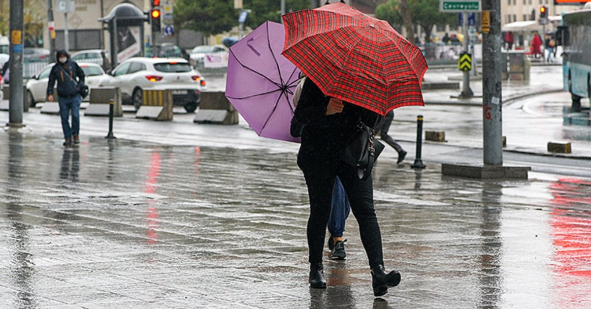İstanbul başta olmak üzere çok sayıda il uyarıldı: Kuvvetli sağanak yağış etkili olacak İstanbul başta olmak üzere çok sayıda il uyarıldı: Kuvvetli sağanak yağış etkili olacak