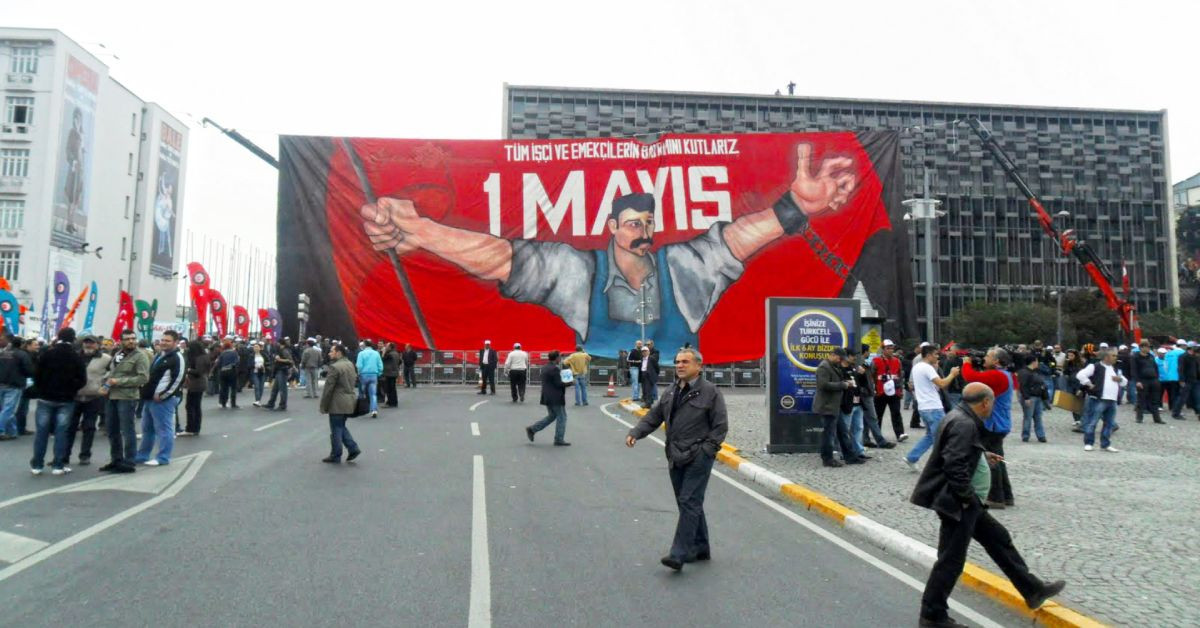 İstanbul Valiliği’nden 1 Mayıs açıklaması: Toplu taşımaya kısıtlama getirildi İstanbul Valiliği’nden 1 Mayıs açıklaması: Toplu taşımaya kısıtlama getirildi