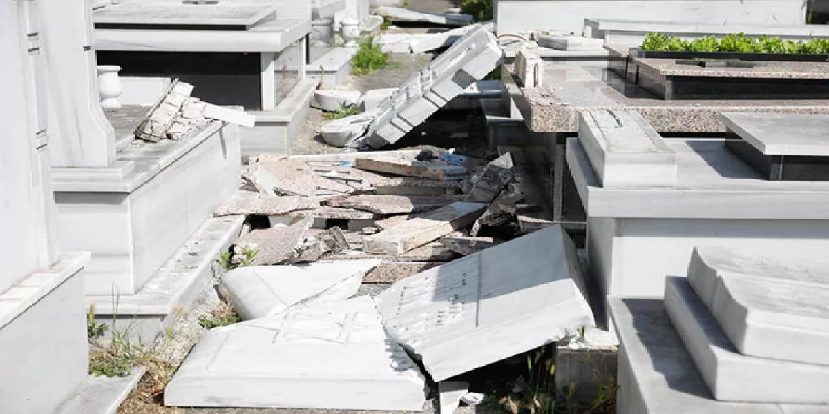 İstanbul Yahudi Mezarlığı'na saldırı