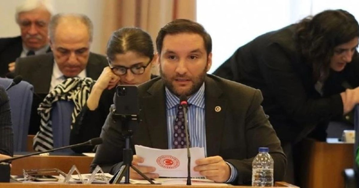İYİ Parti git gide eriyor: Adana Milletvekili Bilal Bilici istifa etti