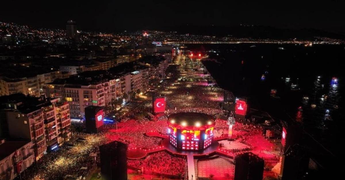 İzmir 9 Eylül kutlamaları İzmir 9 Eylül kutlamaları