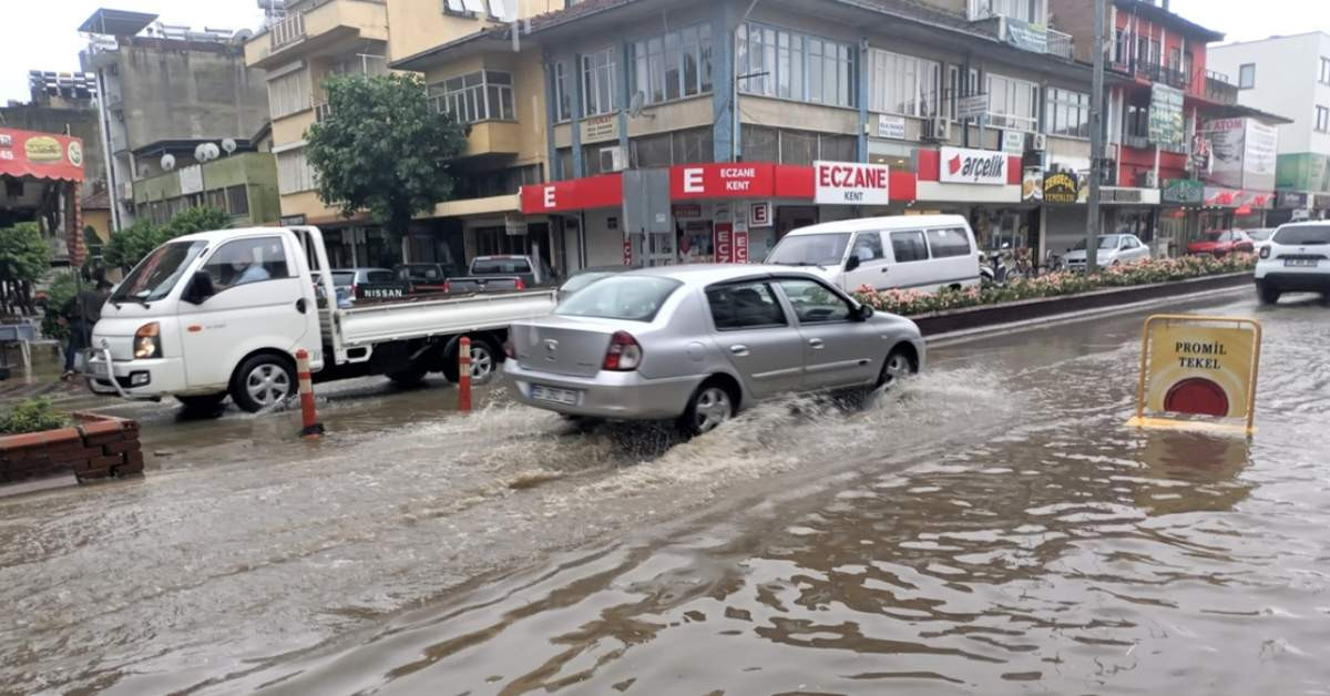 İzmir Ödemiş Sağanak Yağış