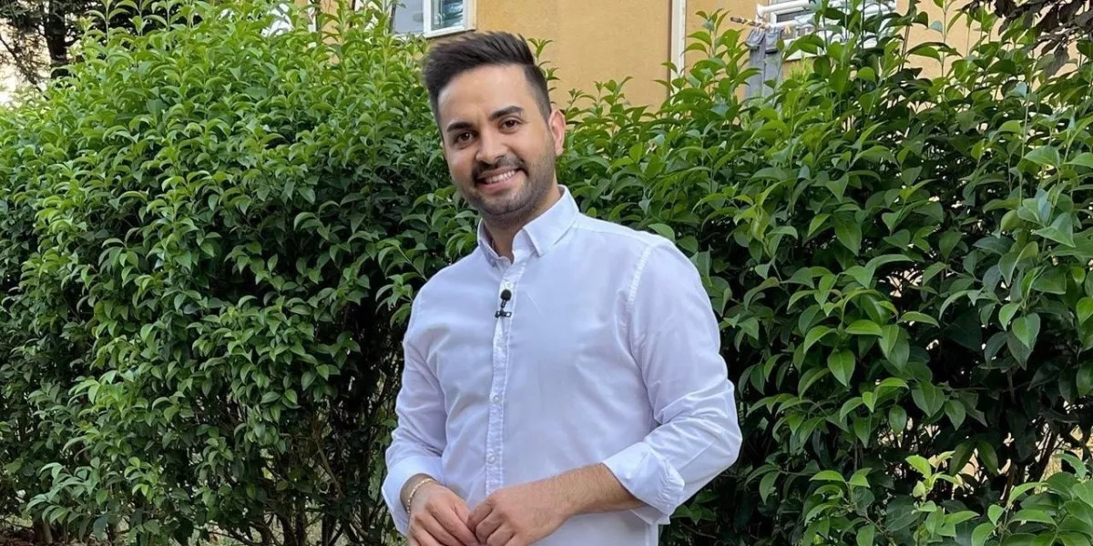 Kadir Ezildi Kimdir