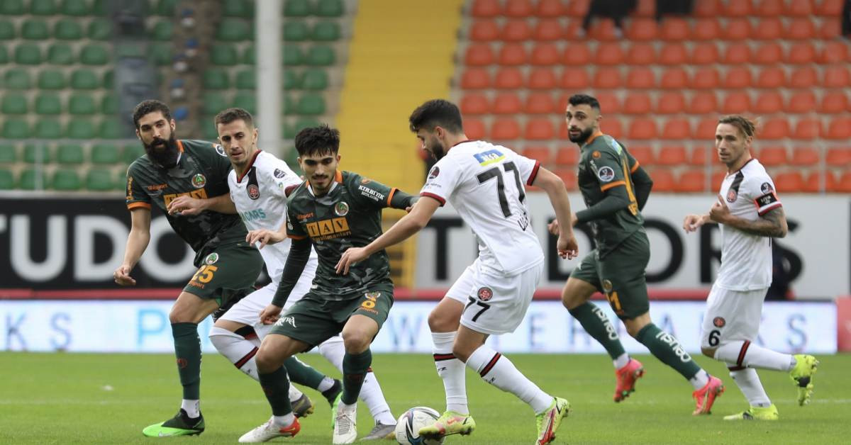 Karagümrük Alanya maçı