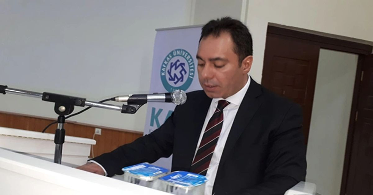 Kars’ta gülen taraf MHP oldu: Kars Belediye Başkanı Ötüken Senger kimdir?