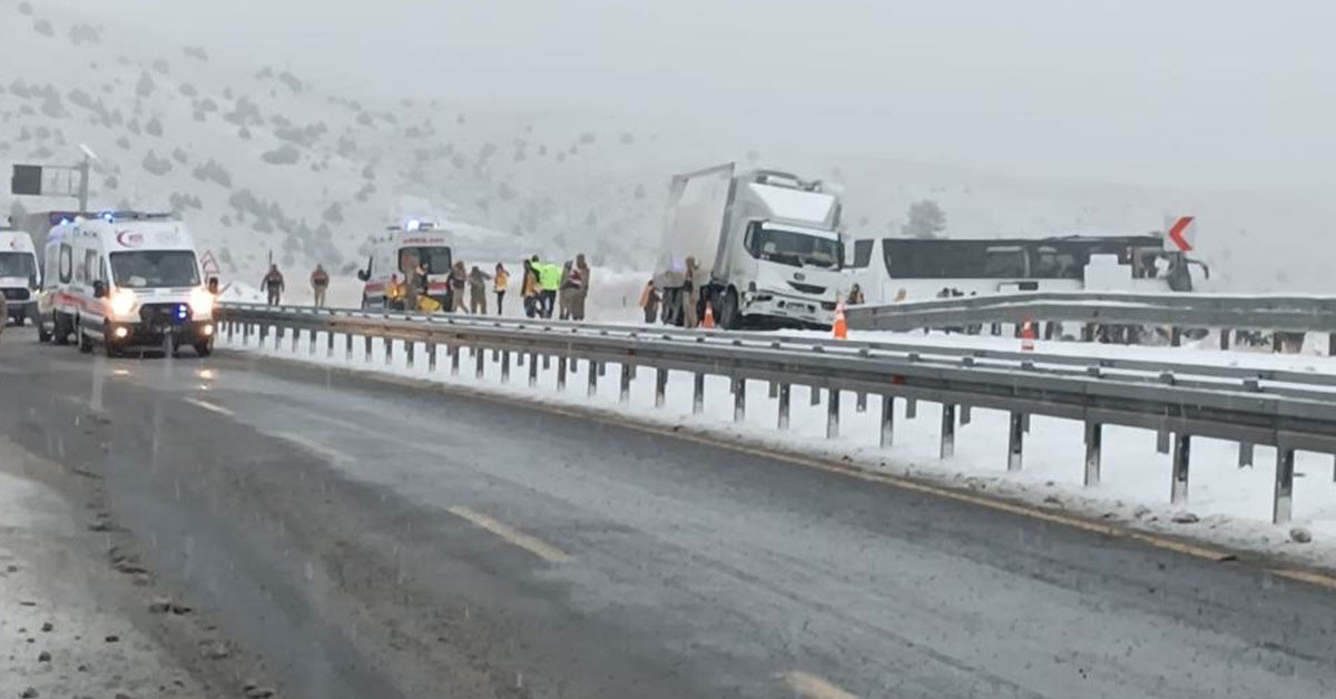 Kars'ta zincirleme kaza
