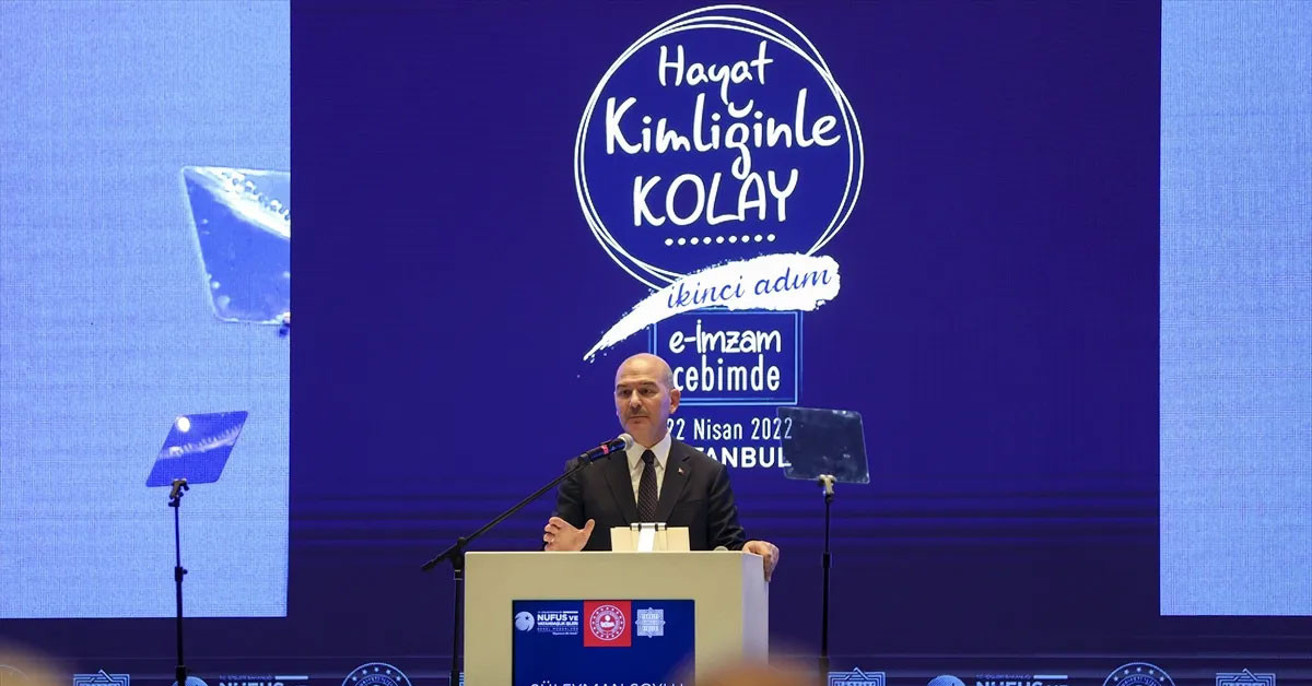 Kimlik kartlarında yeni döneme geçiliyor: 200 farklı noktada başladı! Kimlik kartlarında yeni döneme geçiliyor: 200 farklı noktada başladı!